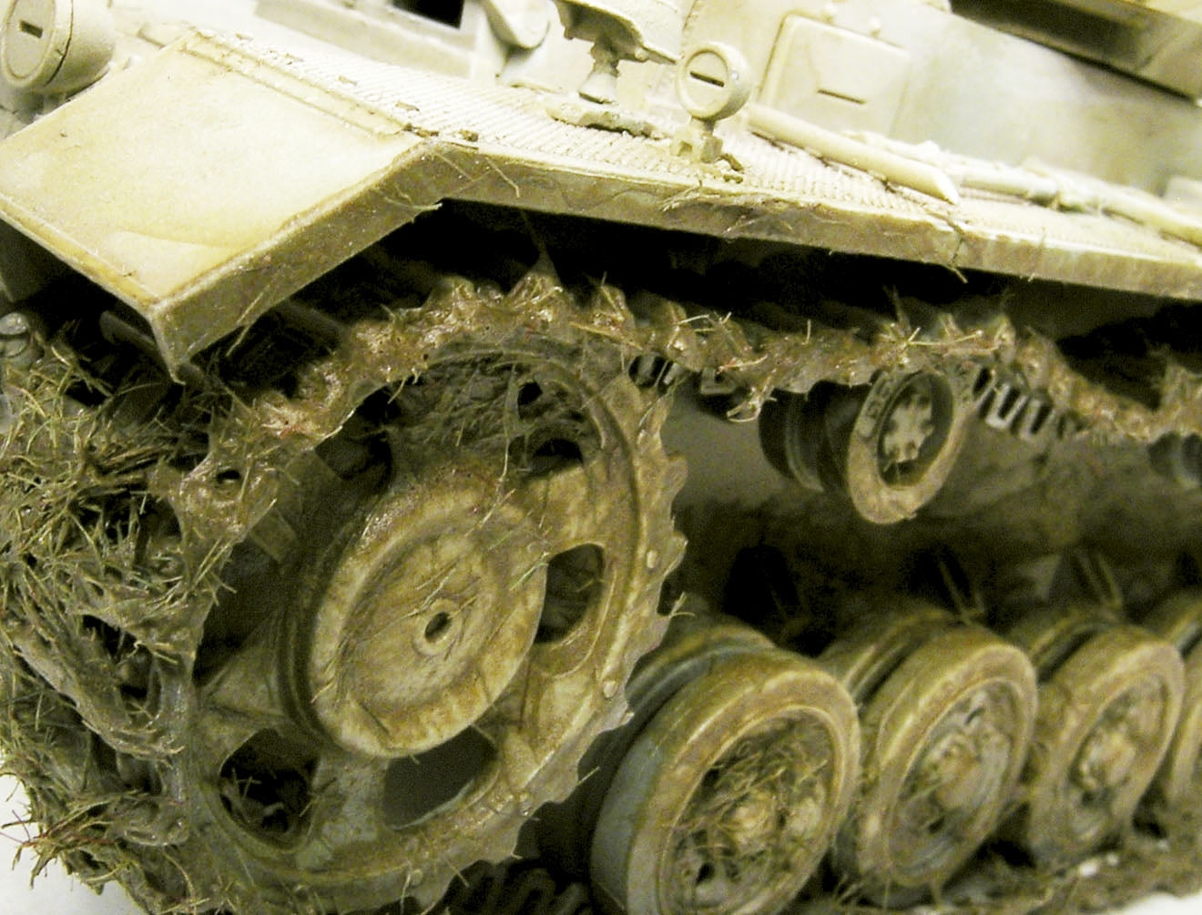 WE ⎮ Barro y Hierba