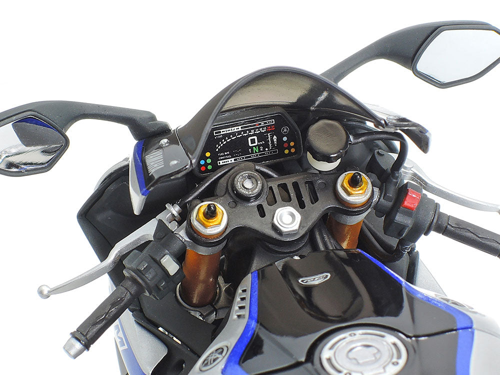 14133 1/12 Yamaha YZF-R1M